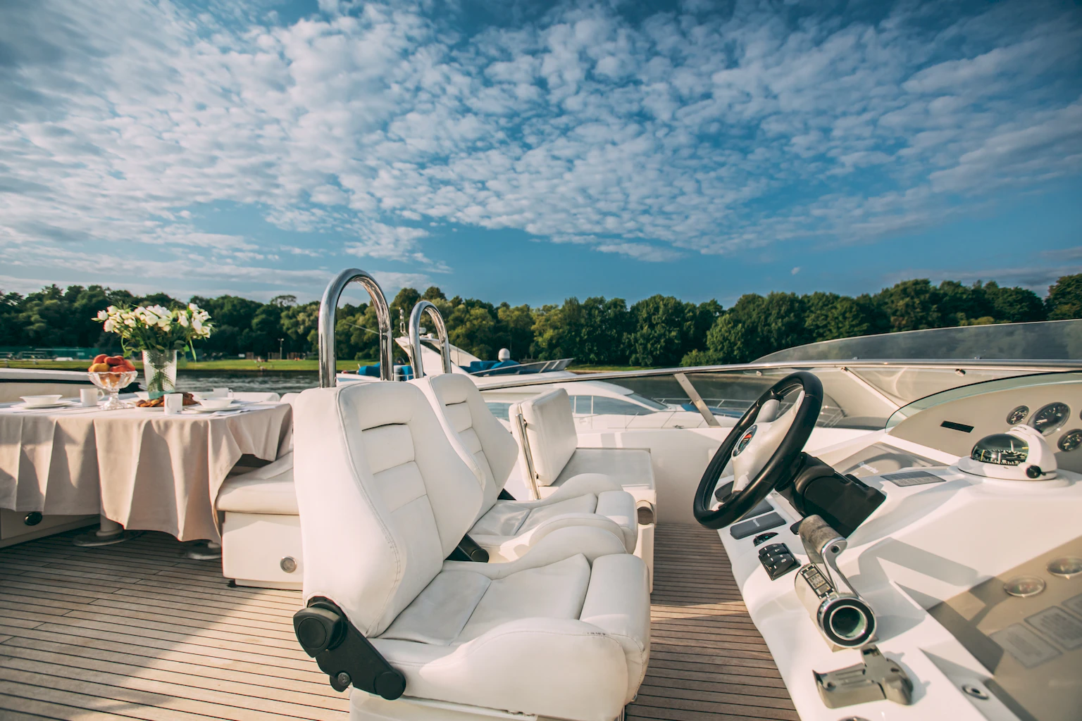 Fairline Squadron 68 (Аврора) image- 5